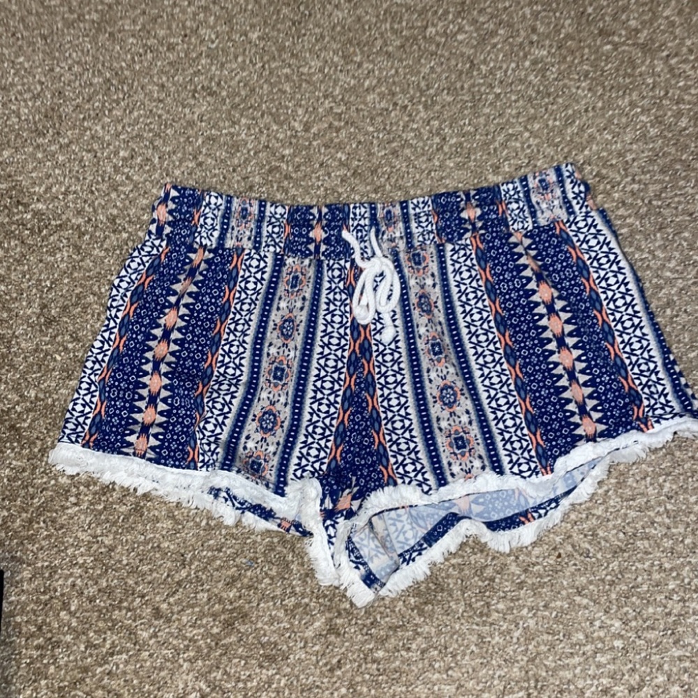 Women’s patterned shorts
